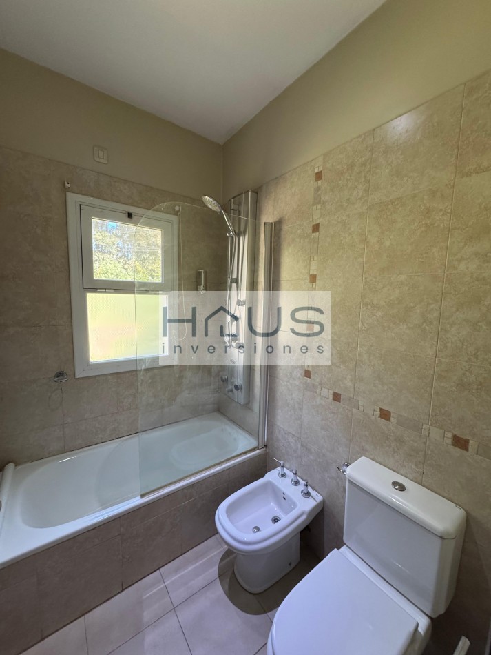 Venta Casa Tres Dormitorios, Barrio Jardines de Hilmar, Plottier, Neuquen 